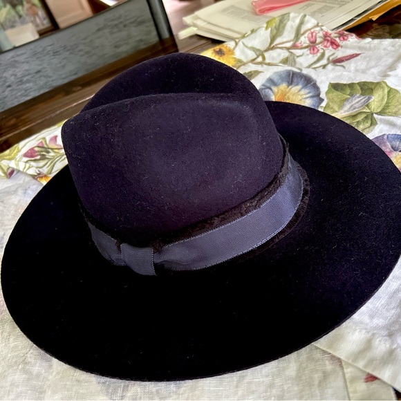 Banana Republic wide soft navy wool felt hat - NEW - Picture 2 of 9